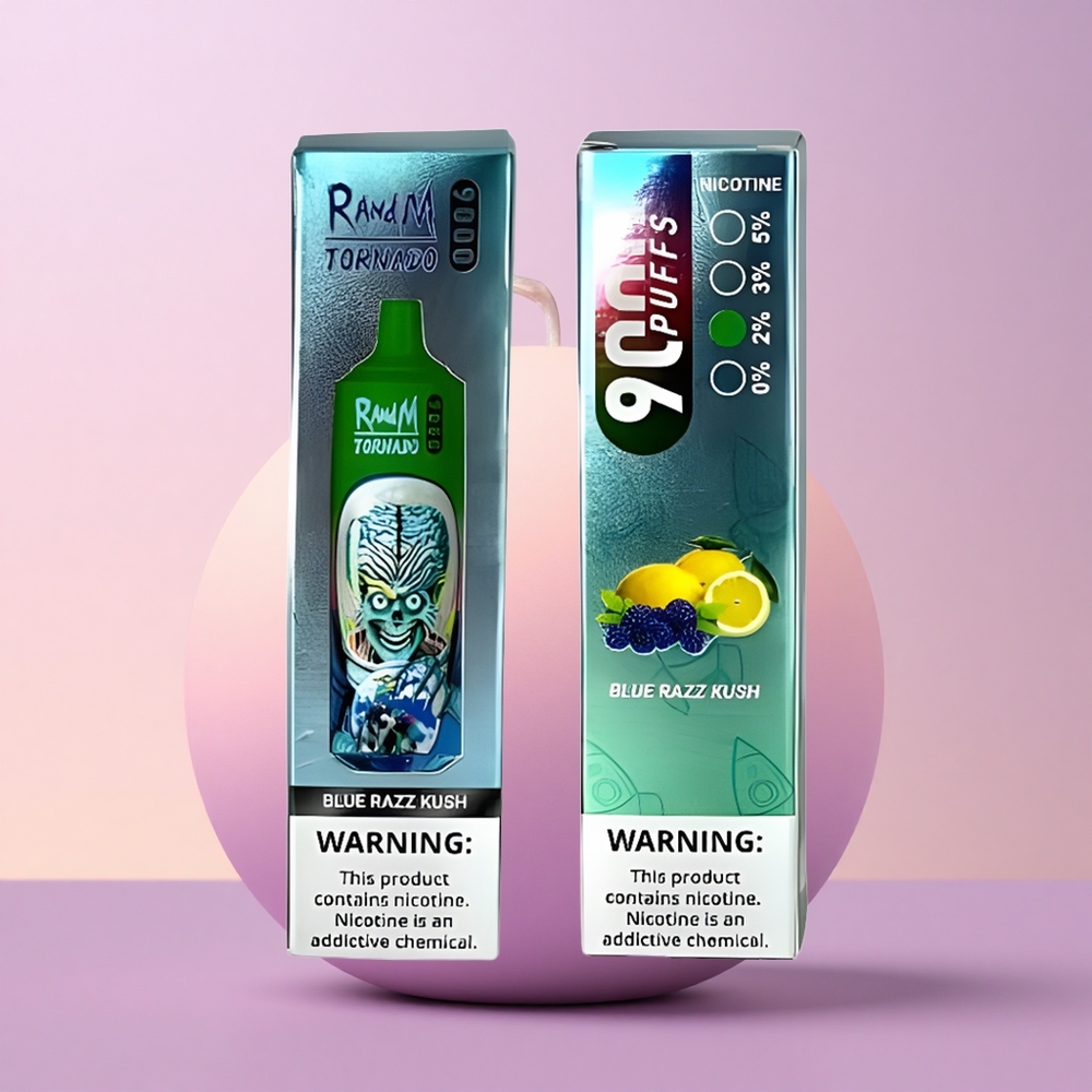 RandM Fumot Tornado 9000 Puffs Sinine Vaarikas Kush 850 mAh 18 mL Ruudustik